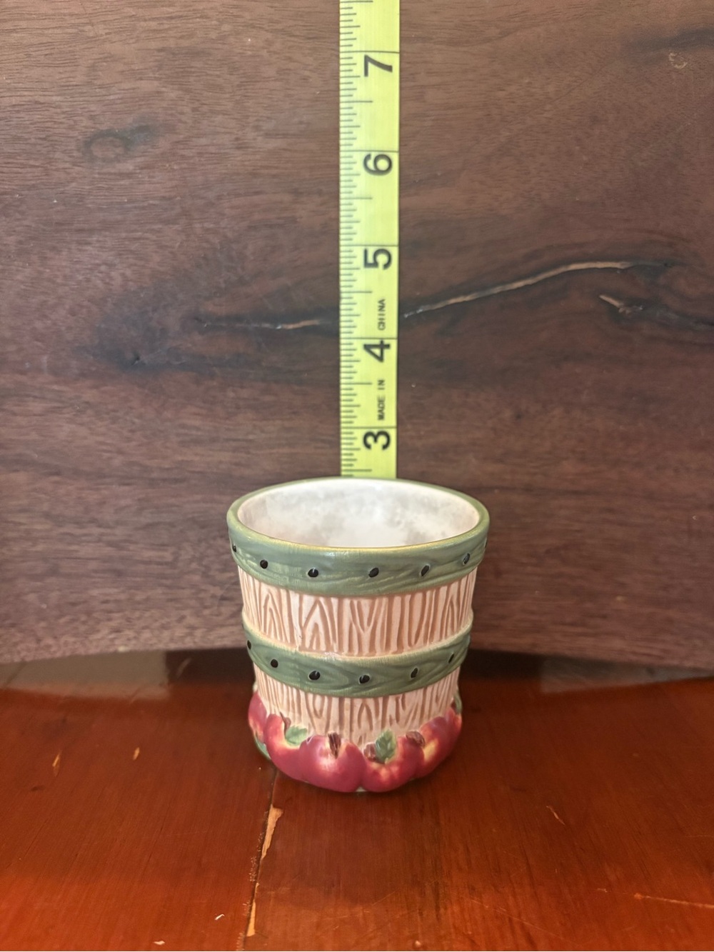 Yankee Candle Ceramic Apple-Themed Wax Warmer & Matching Holders - Picture 3 of 7